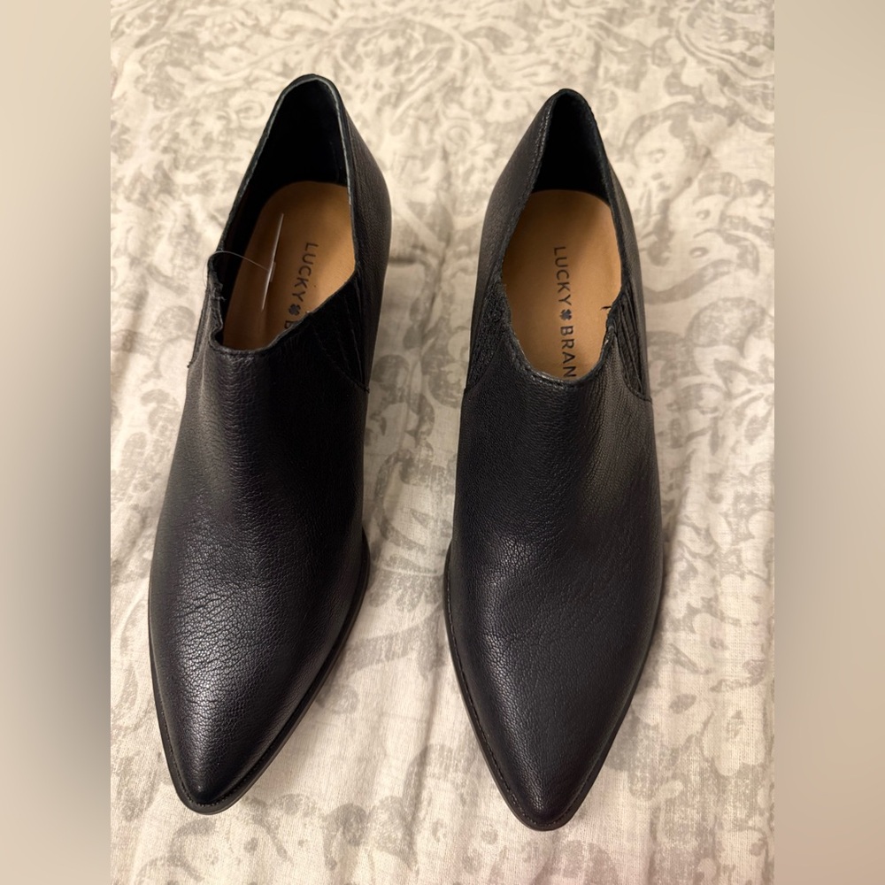 Lucky Brand Black Ankle Booties Sleek Design